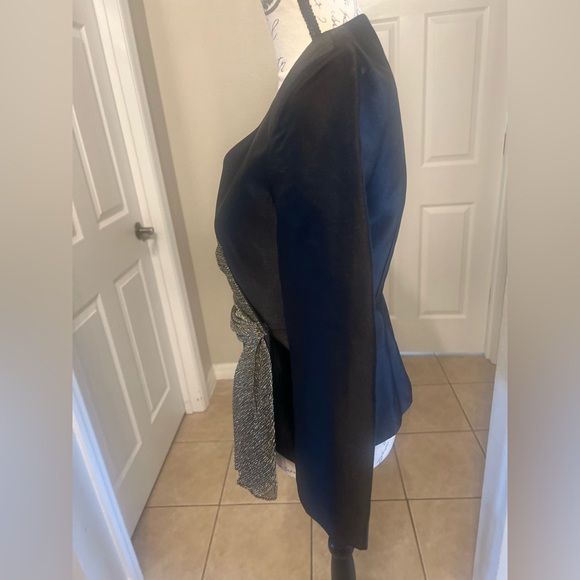 Tahari Arthur S. Levine Petite Blazer. Black & Gold Wrap Style - Size 2P - BNWT - Picture 3 of 12